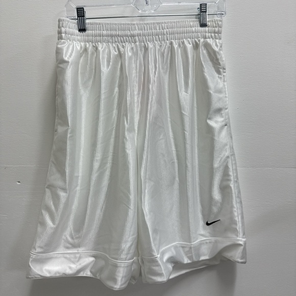 Nike White Basketball  Shorts - Picture 1 of 5